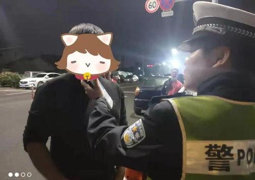 吃瓜偶遇交警,意外见证执法风采